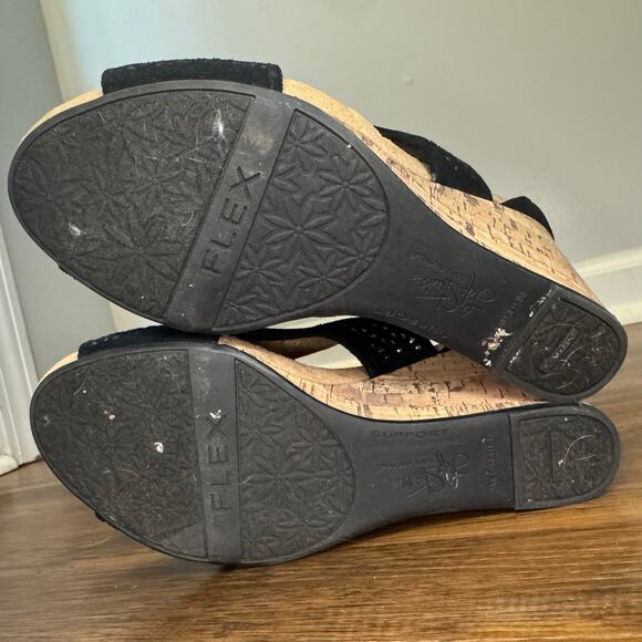 Life Stride soft system black lacer cut cork wedge size 8.5 W - Picture 8 of 8